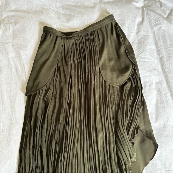[SOLD] Revolve Vince Crushed Drape Pleated Satin Skirt in Mineral Pine Small - Picture 8 of 16